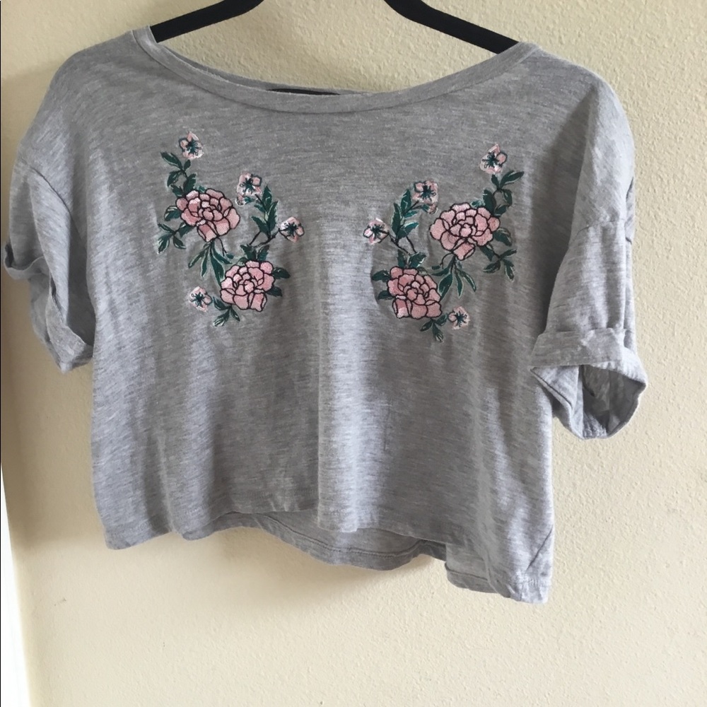 Gray rose crop top
